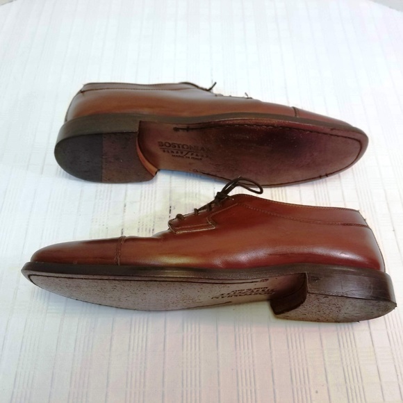 EUC. Bostonian Crown Windsor Oxfords Size 9.5M